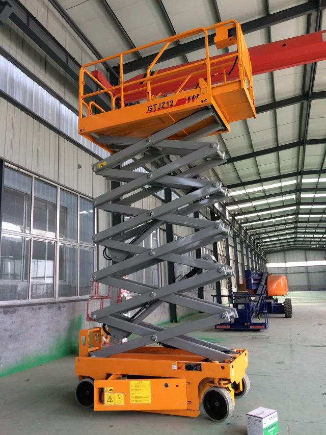 全自行升降平臺