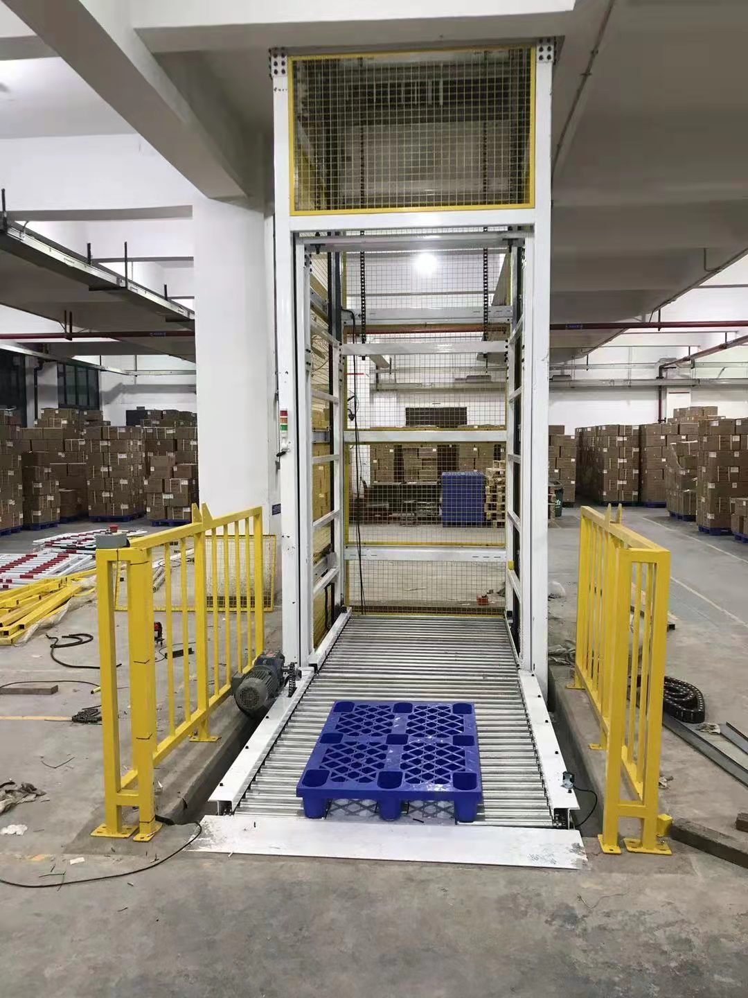 E型往復式提升機